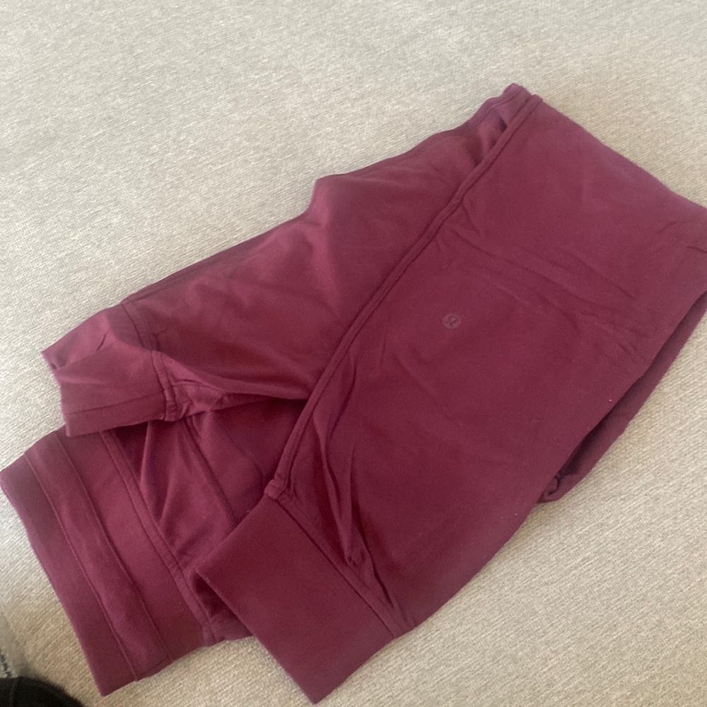 Lululemon joggers